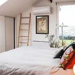 Apartment Romantic With A View Of The Sacre-coeur