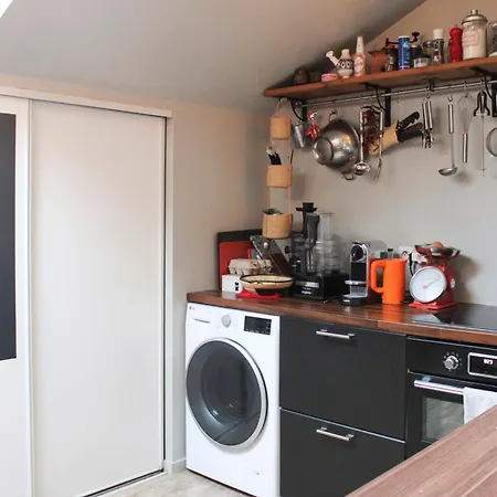 Apartment Romantic With A View Of The Sacre-coeur Paris